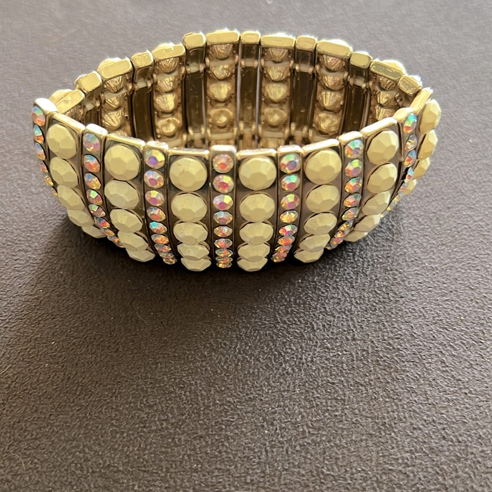 Hot In Hollywood Stretch Bracelet